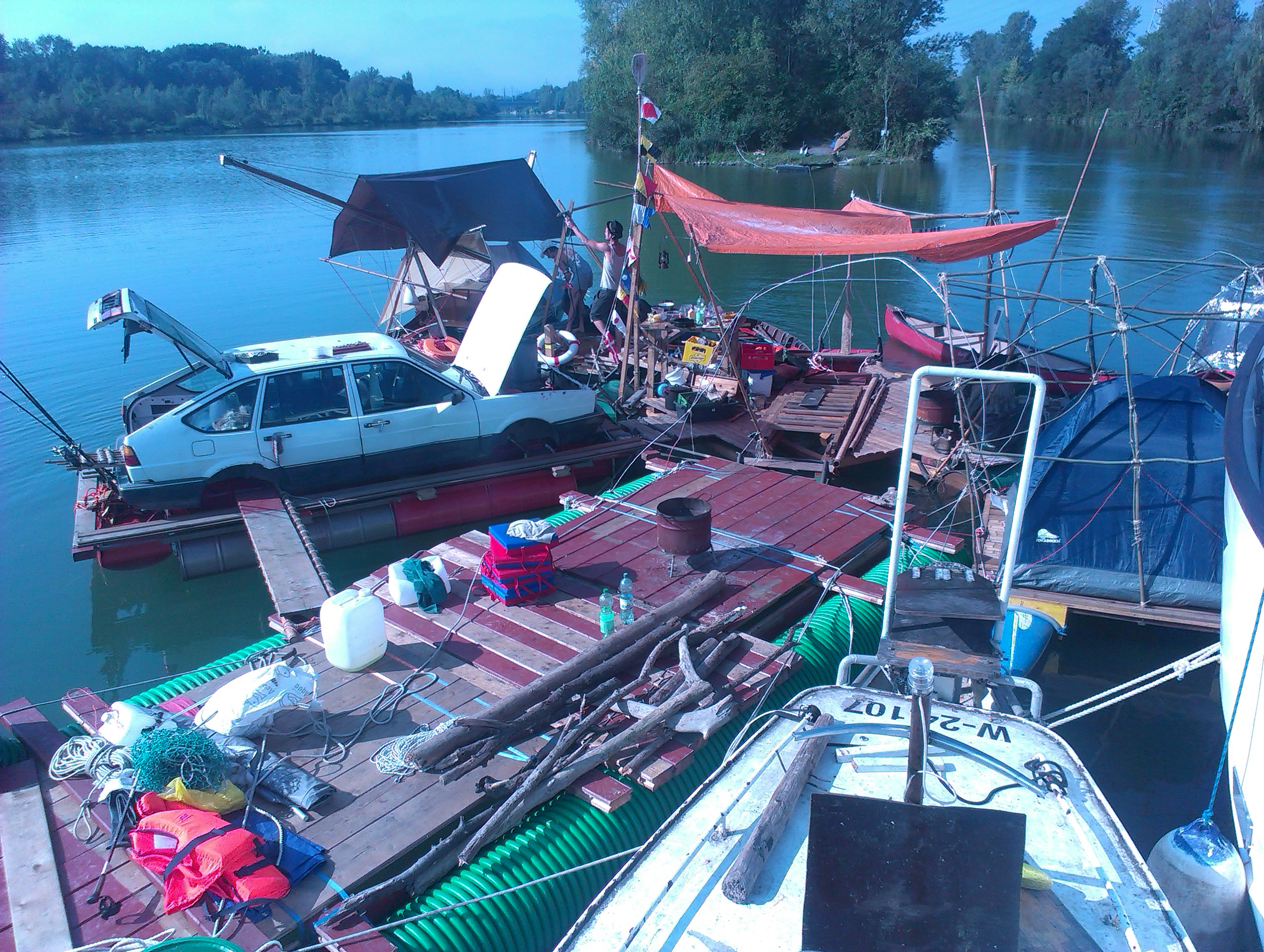 floating_village.jpg